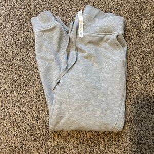 Lululemon scuba joggers. great condition